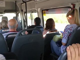 Szczęściarzem w autobusie.