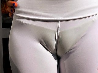 अद्भुत बड़ी प्राकृतिक स्तन n विशाल Cameltoe, गोरा लैटिन किशोर!