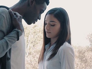 Denok pucat teman wanita Emily Willis gembira setiap kali dia menunggang kuat BBC