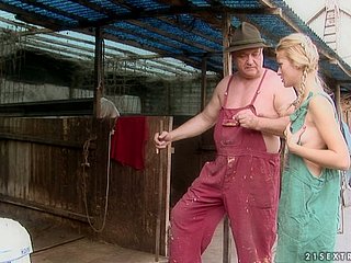 熟女マザーファッカーファックかわいいブロンディ