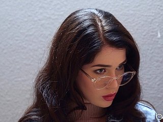 Babes - Katılımcı Gözlem: Bölüm 1 2 - Abella Tehlike