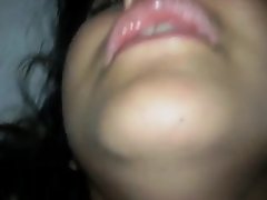 Cặp vợ chồng trong phòng ngủ 2