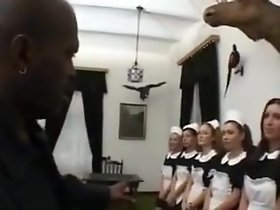 Empregada doméstica francesa Gangbang