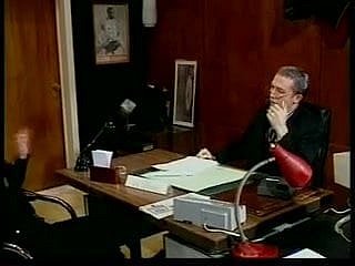 オフィスの異人種間乱交