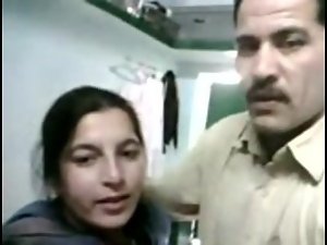 キュートなリアルパキスタンpathanの女の子のphudi