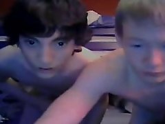 Giovani Hung Cam Twinks