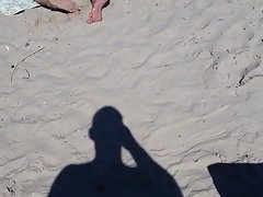 Naakte tiener op het shore