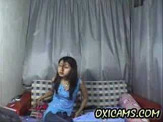 Remaja Cina Comel Menari Bogel Di Webcam (1 baharu)