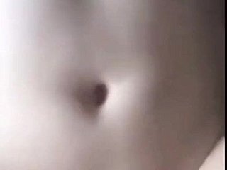 فتاة ذات ثديين كبيرين تمارس الجنس معي