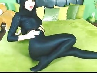 perra hijab twerk