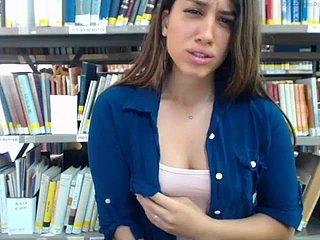 Tenn israelí juega en dampen biblioteca