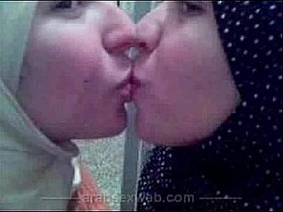 مولات الخمار amor lésbico árabe